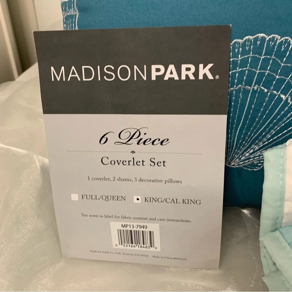 Madison Park Coastal Anchorage 6 Piece Printed Quilt Set with Throw Pillows